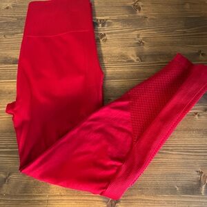 LIKE NEW Fabletics Women's Sync Seamless Leggings